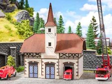 Stazione Pompieri Con Sirene