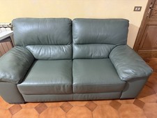 divano letto in Pelle  2 posti usato pochissimo