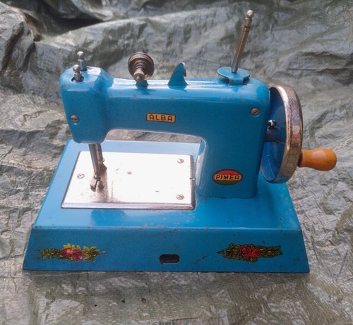 Macchina cucire giocattolo - macchina,