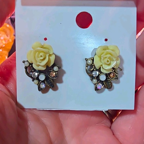 Orecchini perno fiore rosa - perno,