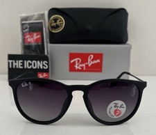 Occhiali da sole Ray-Ban Erika Color Rb4171 622/T3 nero opaco grigio sfumato polarizzati