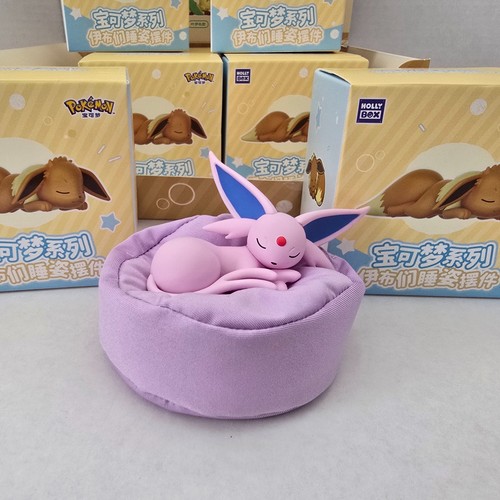 Holly box sleepy eevee - box,