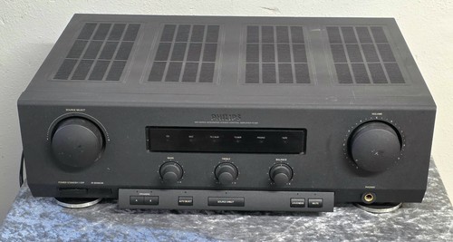 Amplificatore stereo integrato