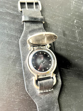 Orologio Uomo Guess cinturino nero, con copertura quadrante