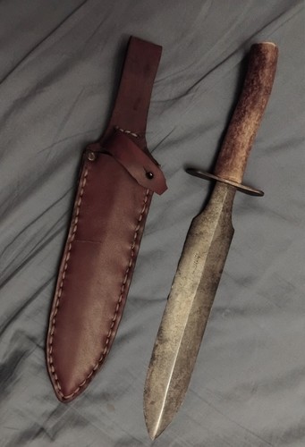 Vecchio coltello caccia - coltello, con