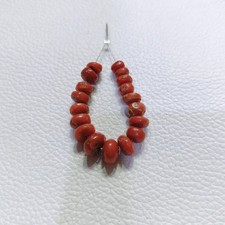 Perline di corallo marino