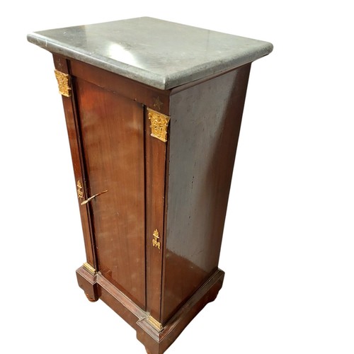 Antico mobiletto colonna - mobiletto,