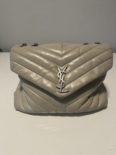 Borsa a tracolla Saint Laurent Loulou media in pelle beige