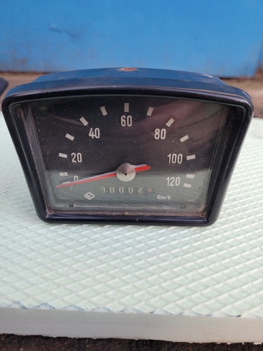 Trabant tachimetro trapezio