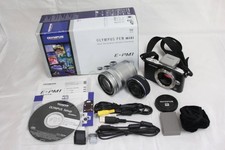 Olympus E-PM1 nero M.Zuiko 40-150 mm F4-5.6 17 mm F2.8 255063