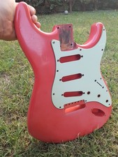 Body Stratocaster Tahitian Coral Faded Red Road Worn Custom Shop + Pickguard****