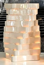 Lampada moderna da tavolo in