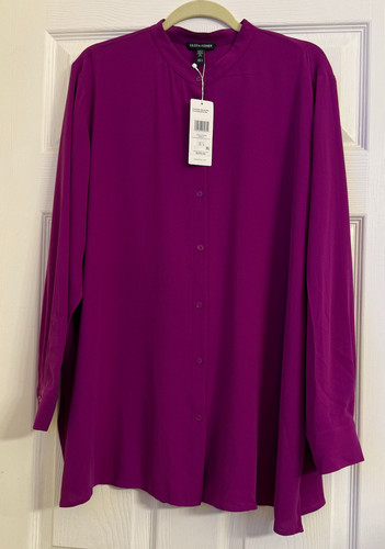 Camicia nuova con etichette