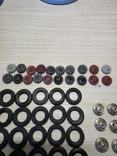 Lotto gomme cerchi 43 - e, 1:43