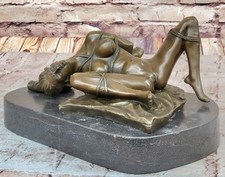 Statua Nuda Signora Mavchi