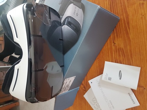 Samsung gear r322 oculus - samsung,