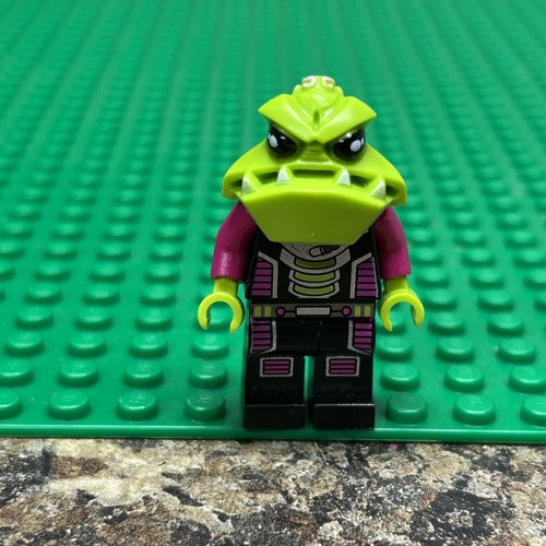 Lego alien trooper minifigure - alien,