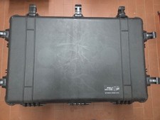 Valigia stagna Peli 1650 nera con ruote