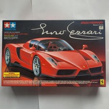 1:24 Tamiya Ferrari Enzo con
