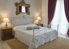 Letto matrimoniale in ferro battuto Cuore scegli colori/misure MADE IN ITALY