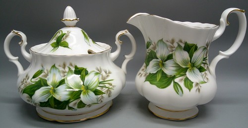 Royal albert trillium - royal,