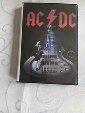 UN CD CON COMPILATION E UN