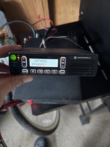 Motorola cm300d vhf - vhf, two