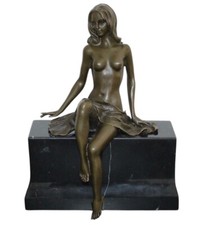 Scultura In Bronzo Donna