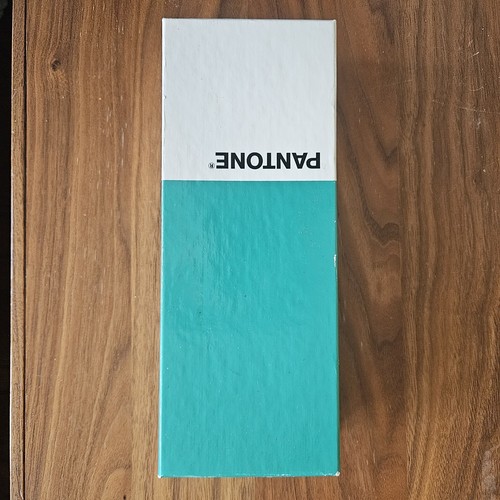 Pantone color swatch scatola - pantone,