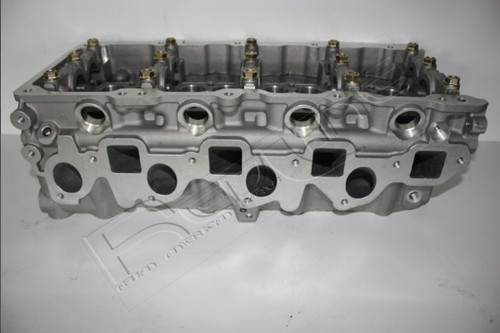 Testata motore nuda nissan - motore,