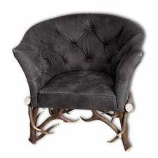 Poltrona con aste di cervo. Corna. M: 90x75 cm x H 85 cm 111110 