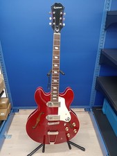 Chitarra elettrica acustica