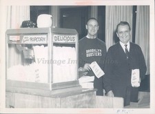 1969 Elisha Holden Er Sirotak