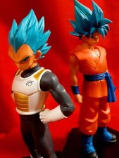 Lotto di 2 figure Dragon Ball