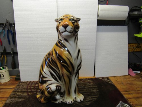 Grande statua tigre seduta - , in