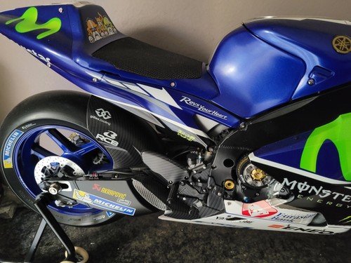 Modello yamaha yzr 2016 - yzr-m1,