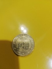 Moneta da 10 centesimi del 2002 molto rara da collezione come nuova.