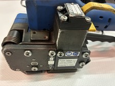 Cinghiatrice per pallet Fromm P322 2 batterie da 14,4 V e caricatore.