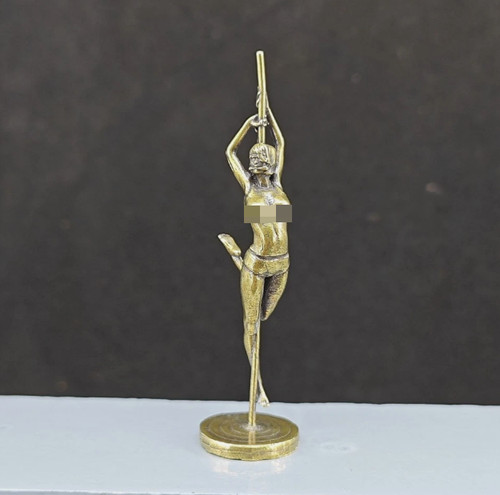 Sexy yoga pole dancing ottone - yoga,
