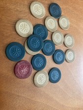 12 RAISED STAR POKER CHIPS