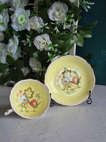 Piattino tazza tè giallo