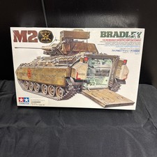 Tamiya 35132 1:35 US M2 Bradley veicolo fanteria plastica model kit serbatoio SIGILLATO