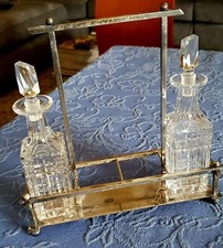 Antica oliera ed acetiera