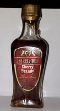 Mignon Stock Cherry Brandy Per Brasile