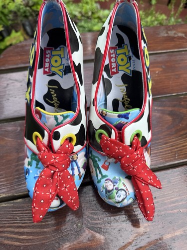 Tacchi personaggio disney toy - tacchi,
