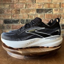 Scarpe da corsa su strada