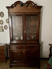 Credenza vetrina doppio corpo Luigi Filippo in legno di noce Metà ‘800