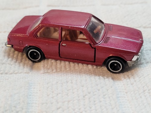 Tomica bmw 320i - tomica, colore
