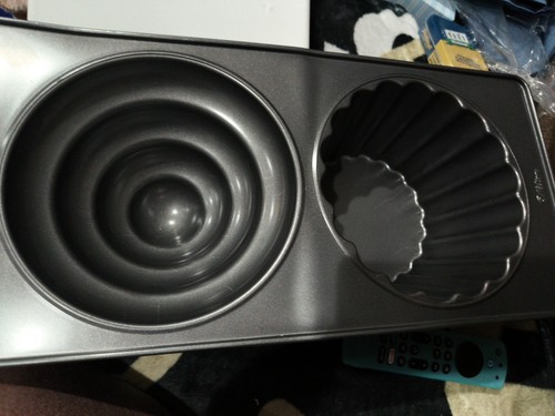 Wilton giant big cupcake - wilton,