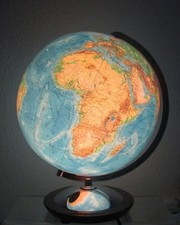 Antico mappamondo interno